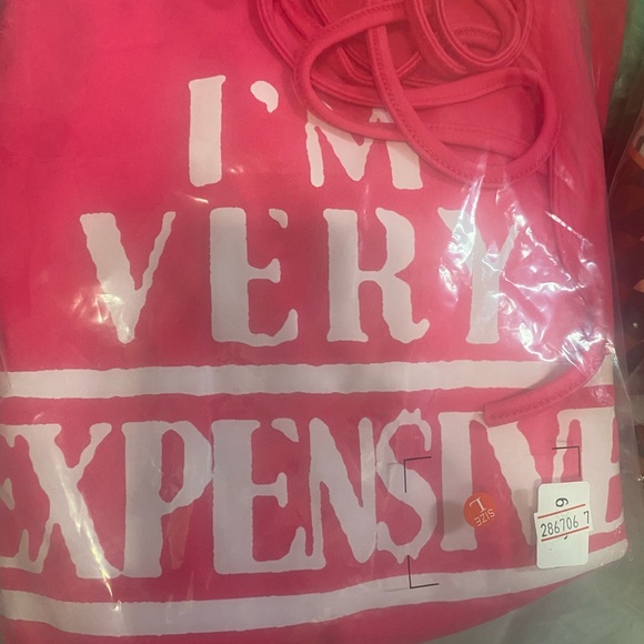 Sets - Picture 3 of 7